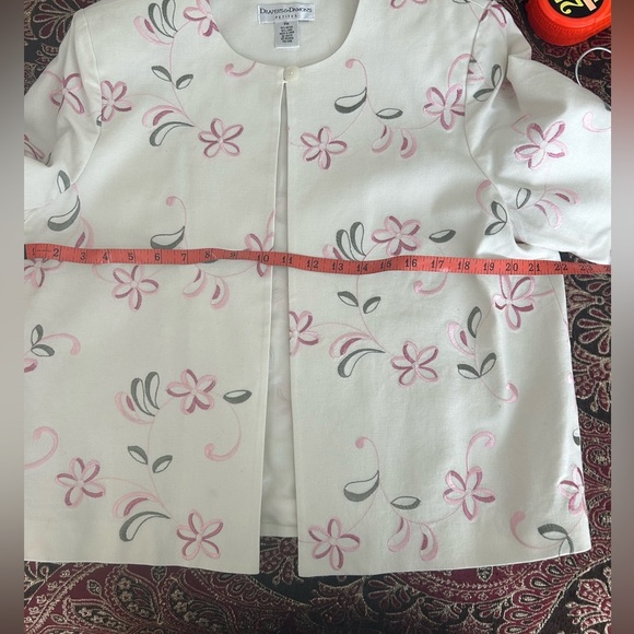Pink and Cream Floral Suit Jacket with Lightweight Knit - Picture 6 of 8